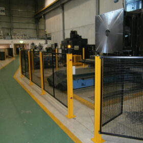 Low height Machine Fencing with hinge gate access